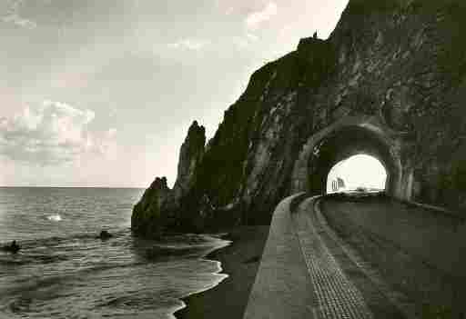 scansione0099.jpg - E' vietata la riproduzione e la diffusione, con qualsiasi mezzo e forma, delle immagini e dei dati contenuti del sito www.capodorlandoweb.it. I contenuti pubblicati sul sito, non possono essere replicati su altri siti web, mailing list, newsletter, riviste cartacee, cdrom/dvd senza la preventiva autorizzazione da parte dei rispettivi proprietari, indipendentemente dalle finalità di lucro.